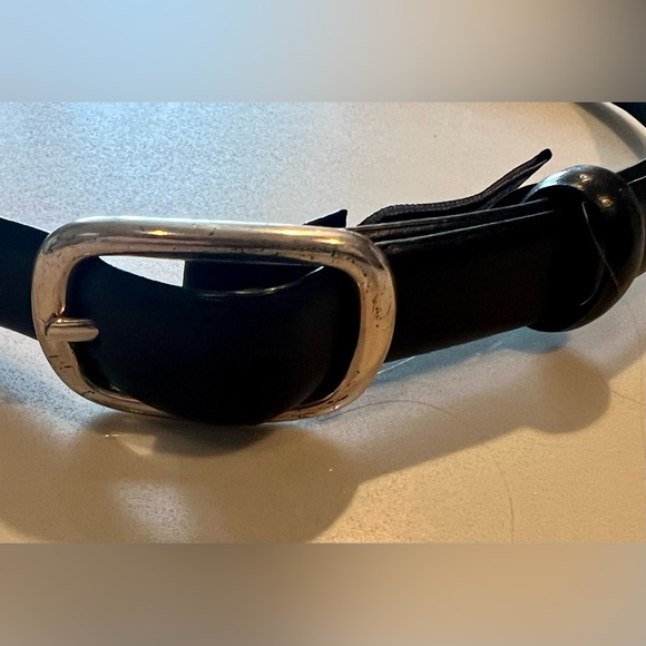 Thomas Bates Men’s Slim Black Leather Belt Size 30 - Picture 2 of 4